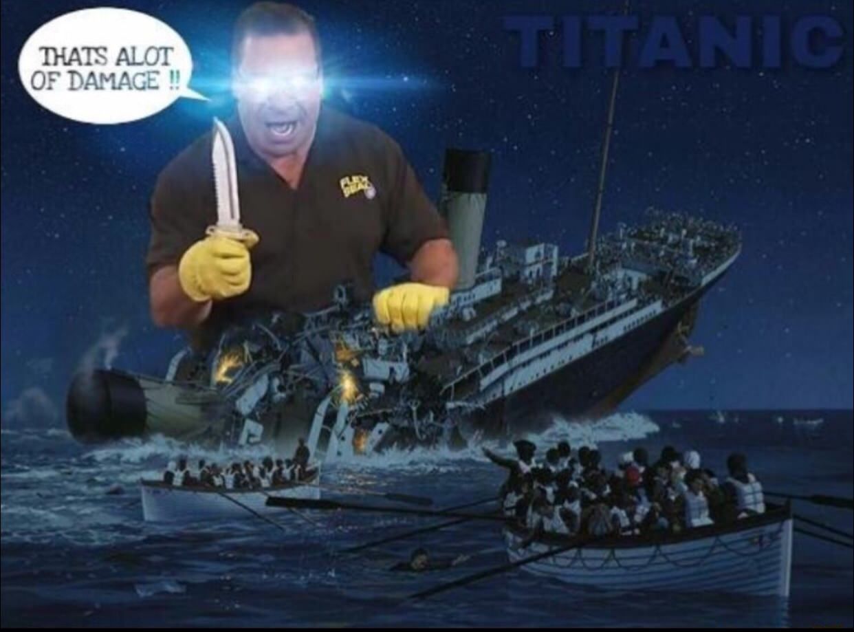 The sinking of the Titanic - Circa 1912 (Colourized)