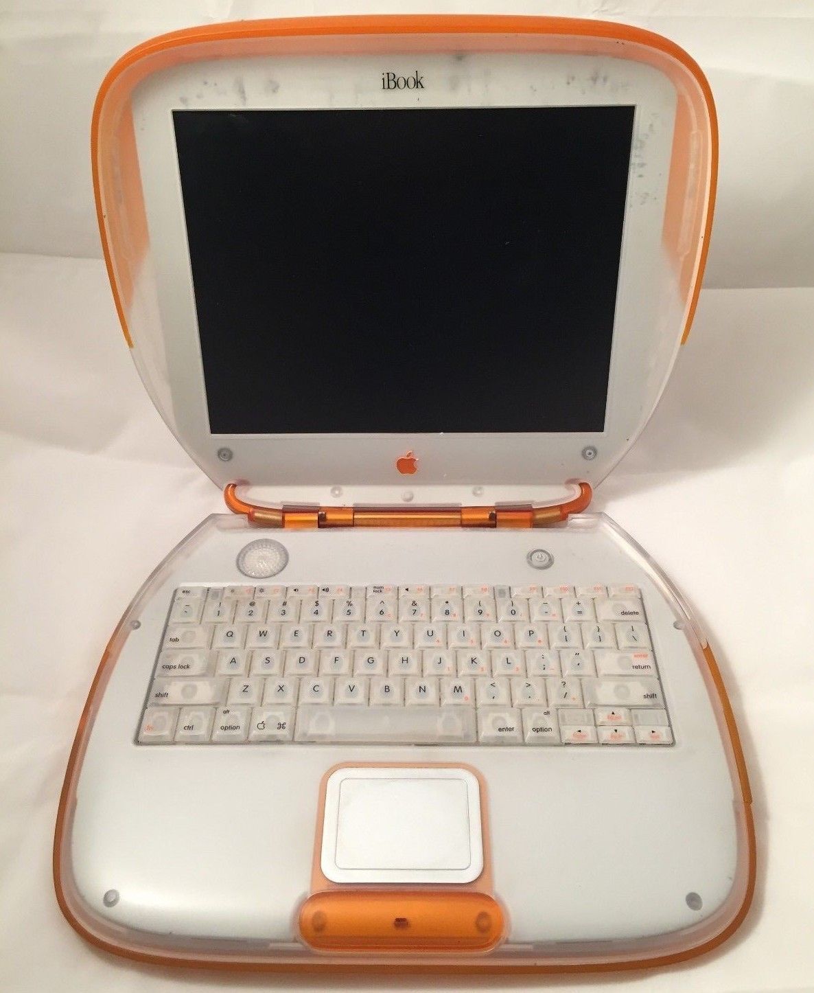 Good old days when Apple laptops looked like children toys.