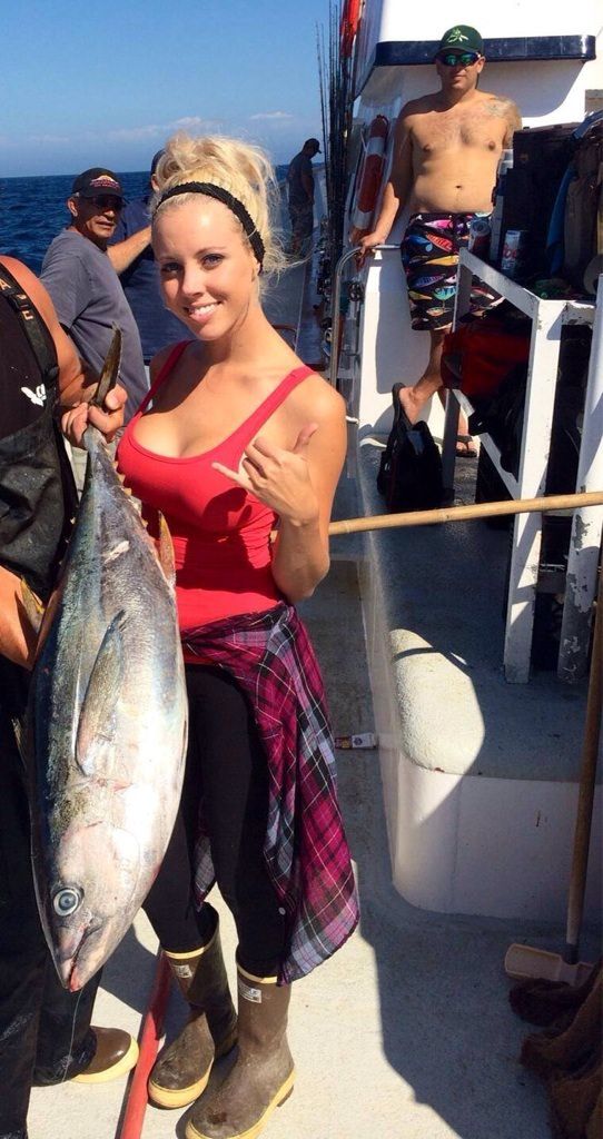 I wasn't shocked when a picture of me made it to the boat's website. I mean look at my amazing body and my fish shorts are amazing.
