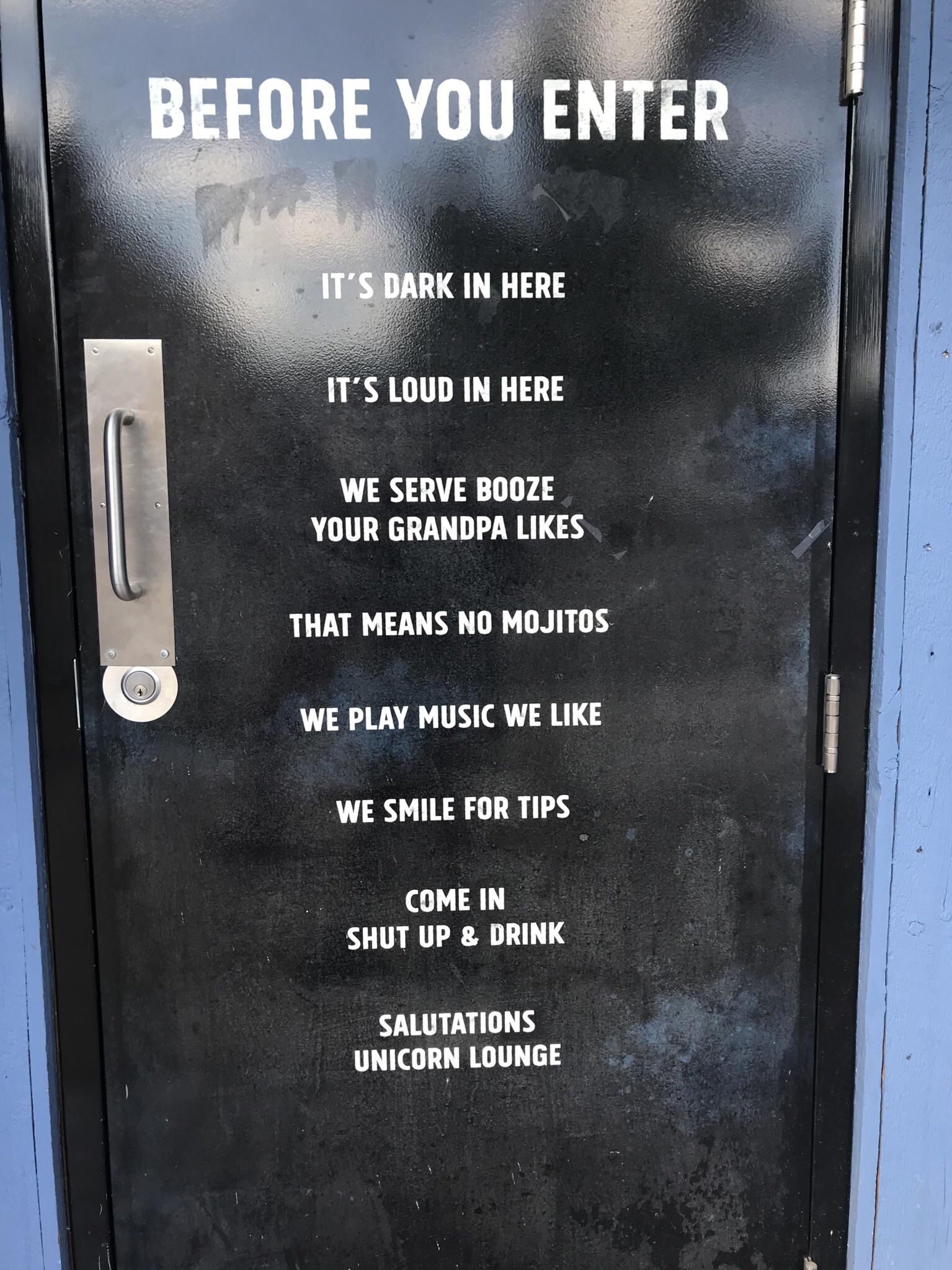 This bar door