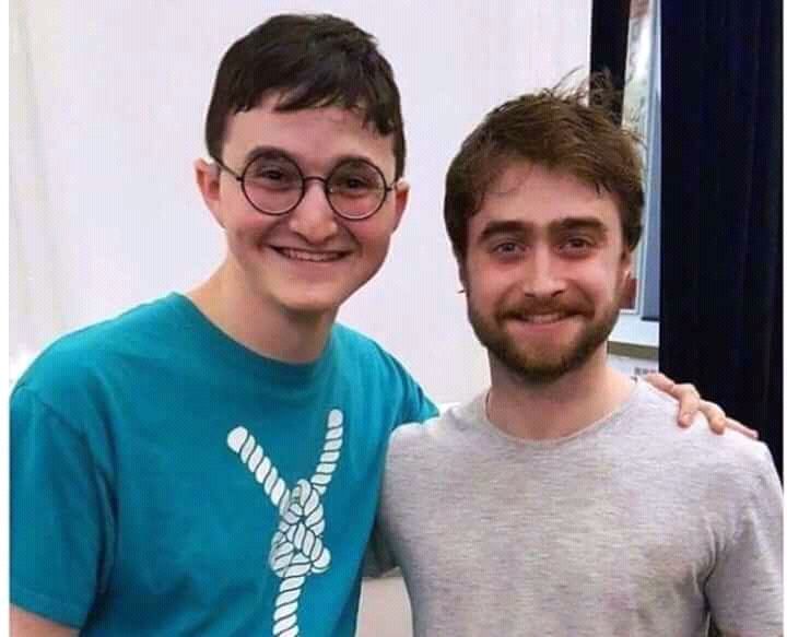 The guy on the left looks more like Harry Potter than Harry himself.