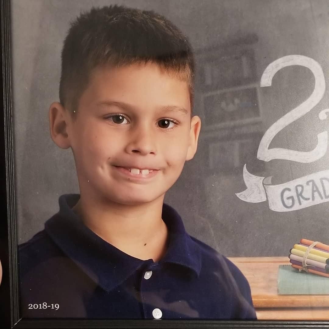 My nephews school picture envelope was sent home empty, my sister was not happy about that; the pictures came in the mail today, and well she’s not happy about that either.