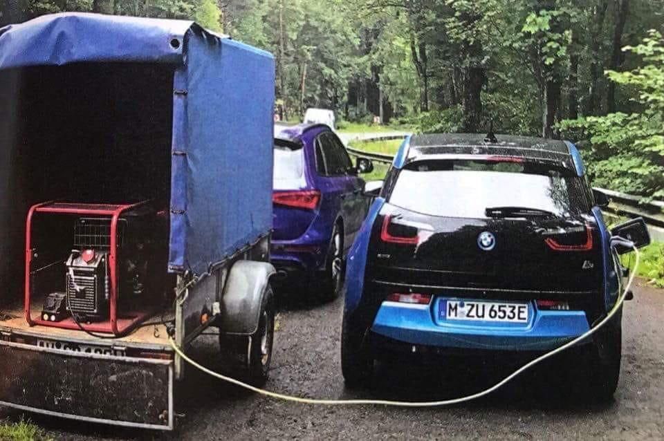 BMW i3 charging with a diesel motor