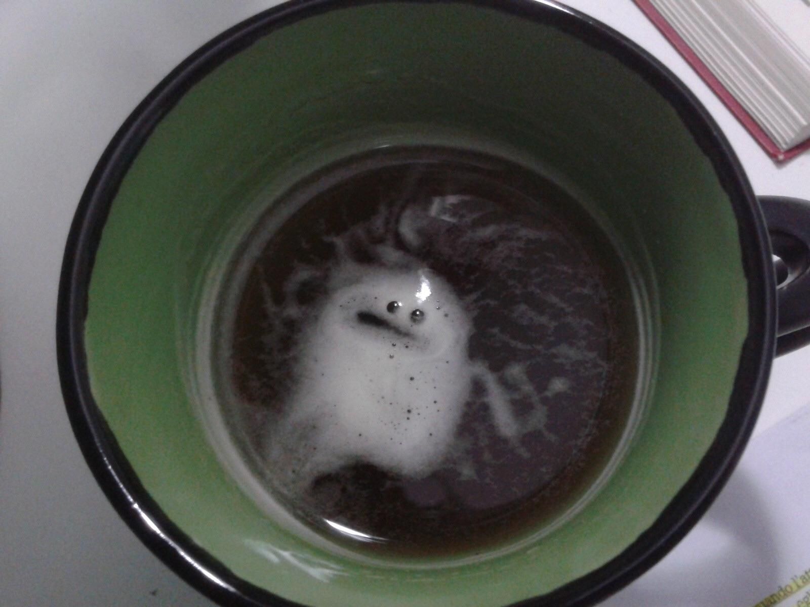 Found this lil ghost earlier today in my mug.