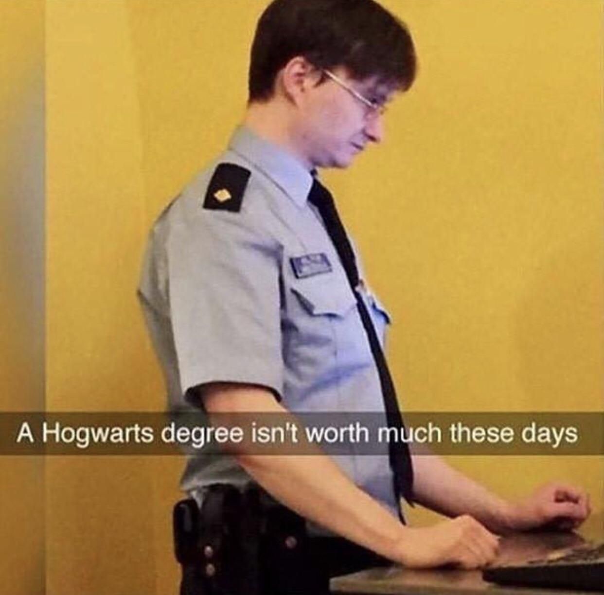 Hogwarts Alumni not doing too well...