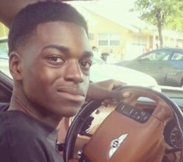 when a guy's comment making fun of my post gets more likes than my actual post