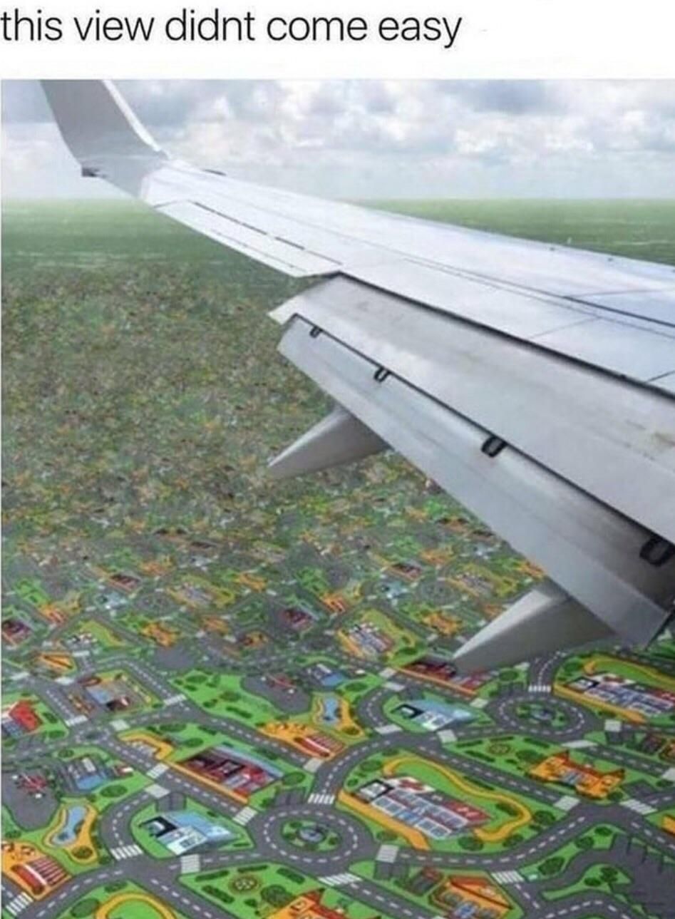 Imagine seeing this when you’re in a airplane...