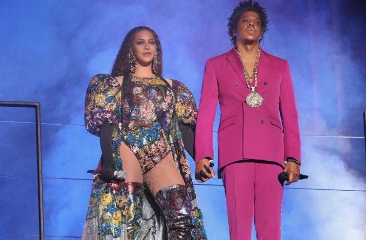 Jay Z and Beyoncé look like what would happen if I asked my five year old to draw them.