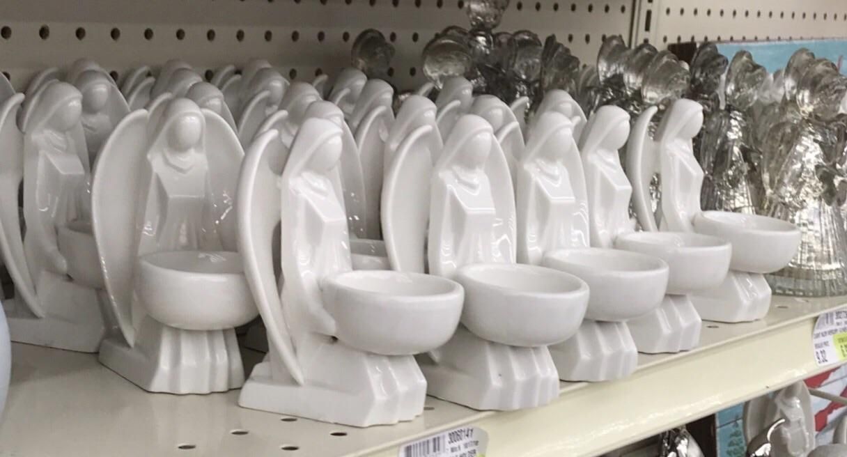 Am I the only one seeing a Holy Toilet?