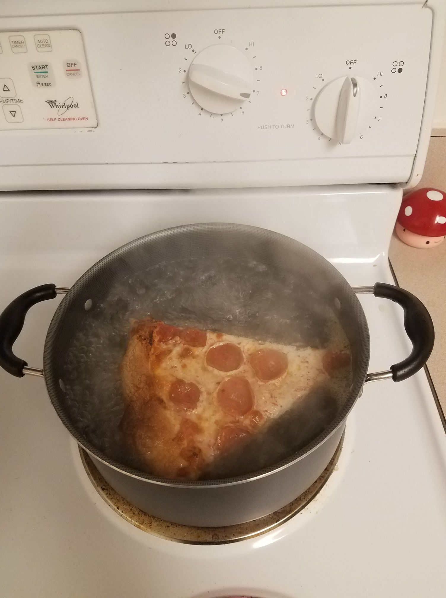 How to reheat pizza without getting spongy crust