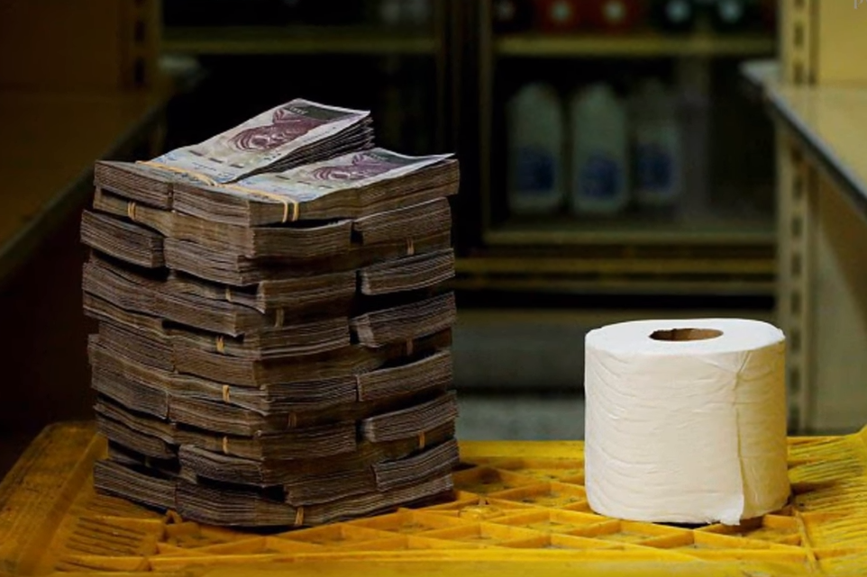A normal roll of toilet paper costs 2,600,000 in Venezuelan currency