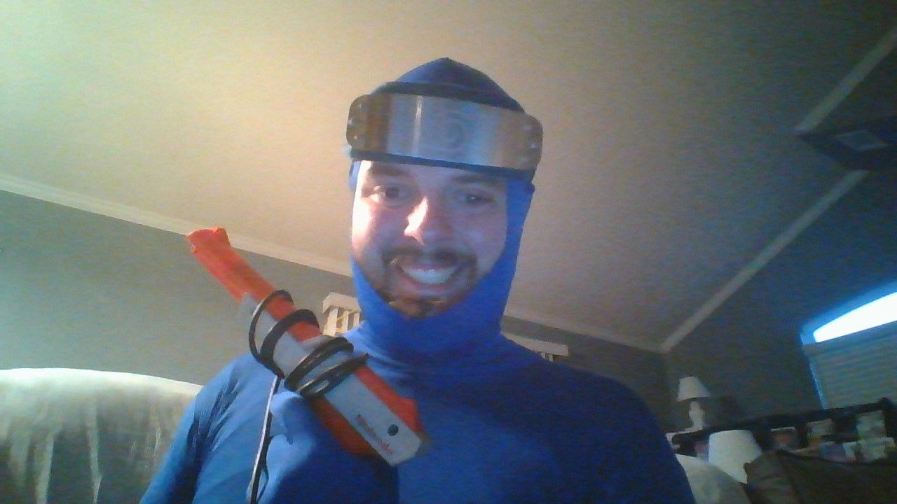 I'm Here to Find Aliens and play Steam Game, and I don't have Steam Gam