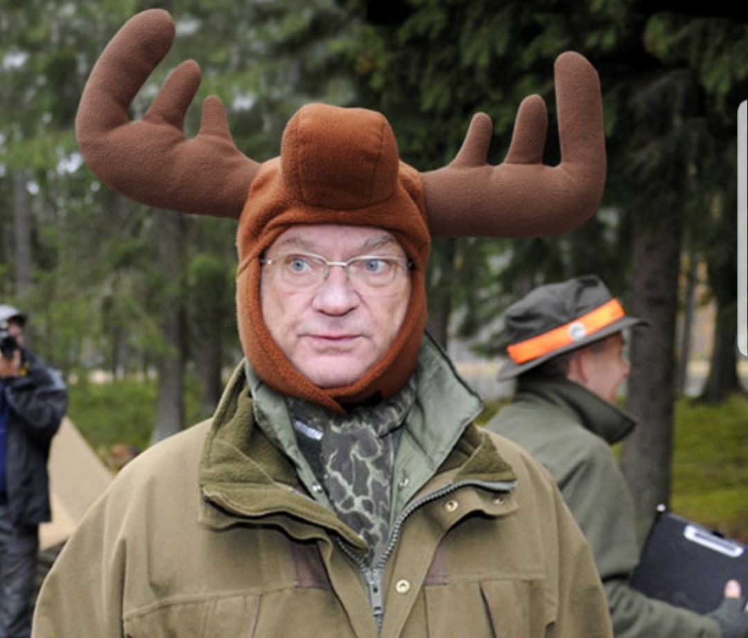 This is the king of Sweden. There are countless of pictures with him wearing silly hats.