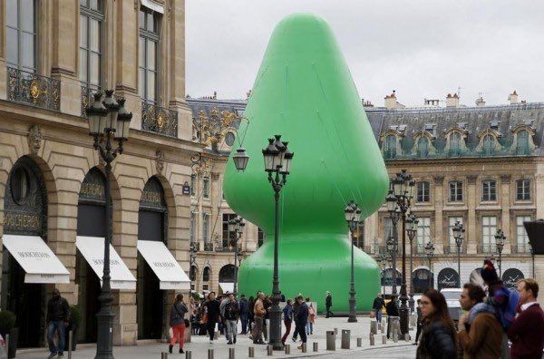 I think your mom forgot something in Paris.