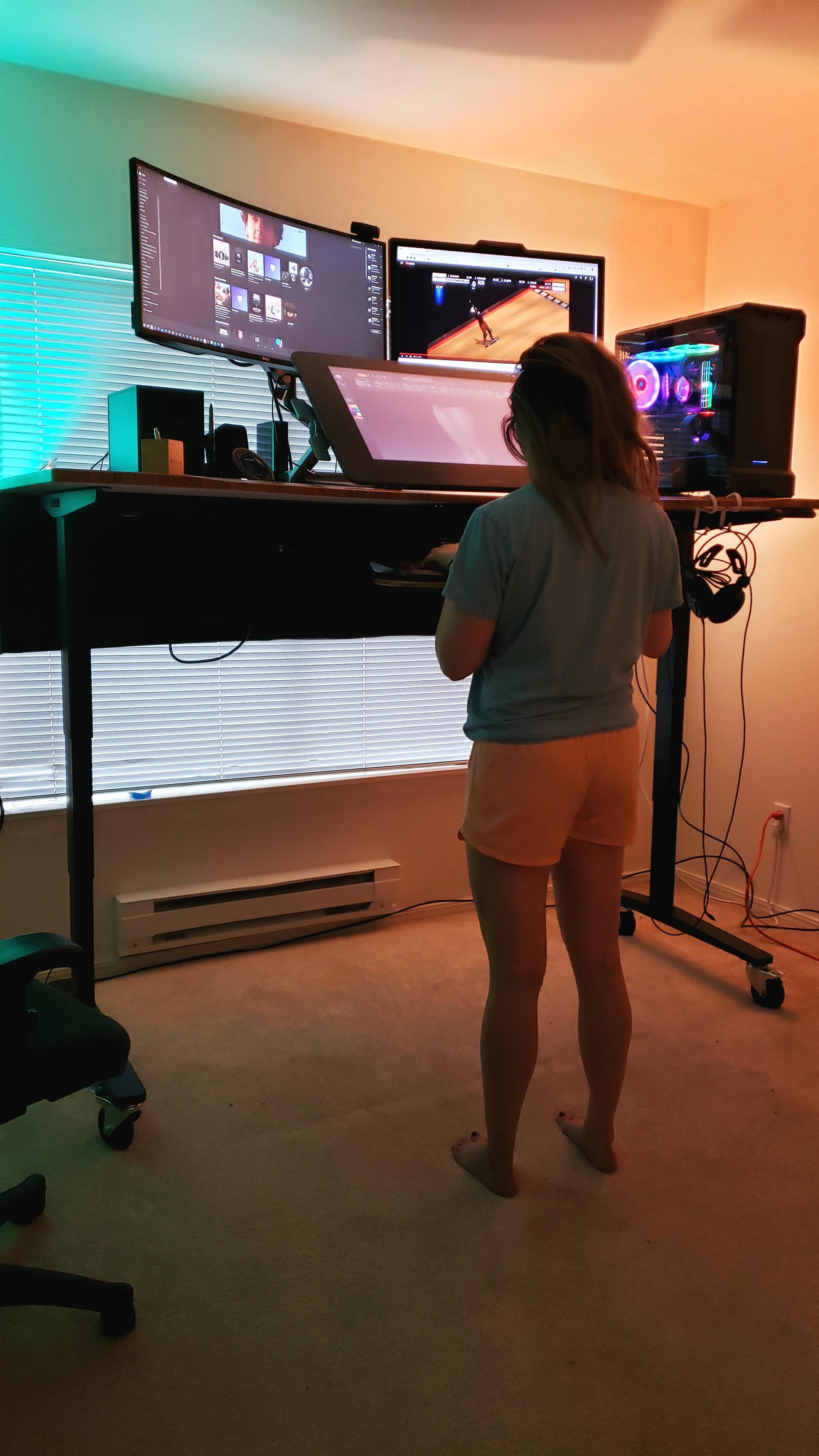 Just bought a standing desk. I'm 6'4". GF is....not