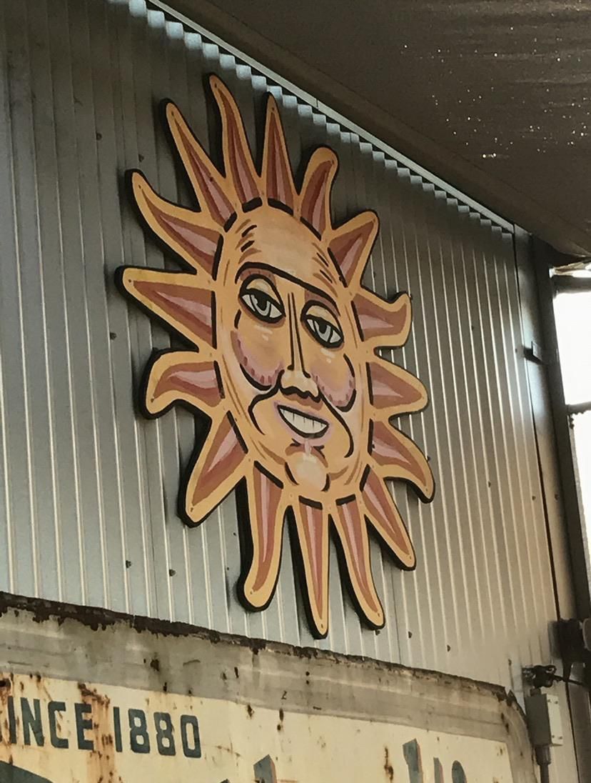 Is it me, or does this sun decoration look like it’s about to steal the Declaration of Independence.