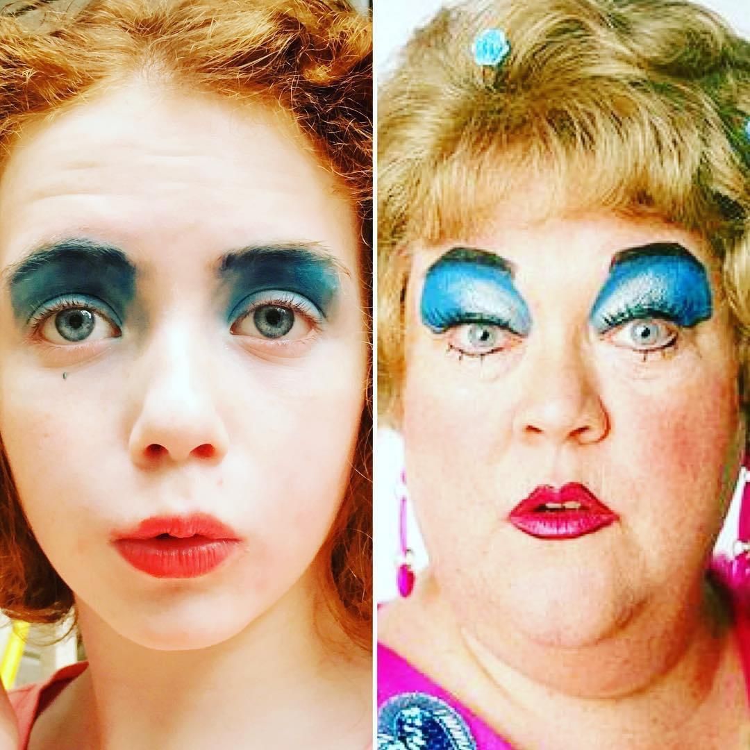 My daughter, doing her own makeup, went full Mimi.