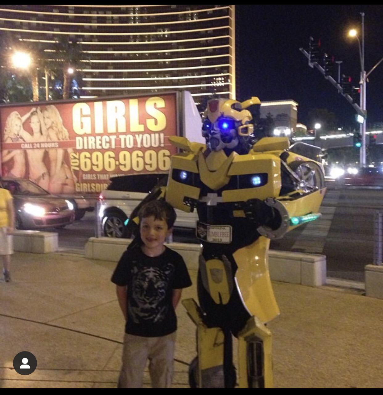 7 year old me just wanted a photo with Bumblebee.