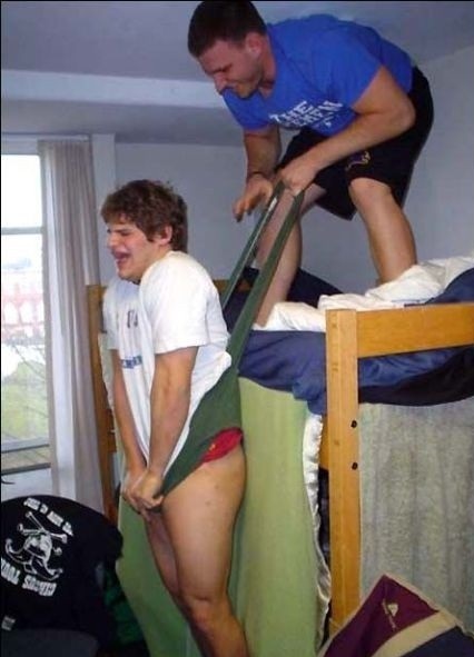 He looks like it hurts :D