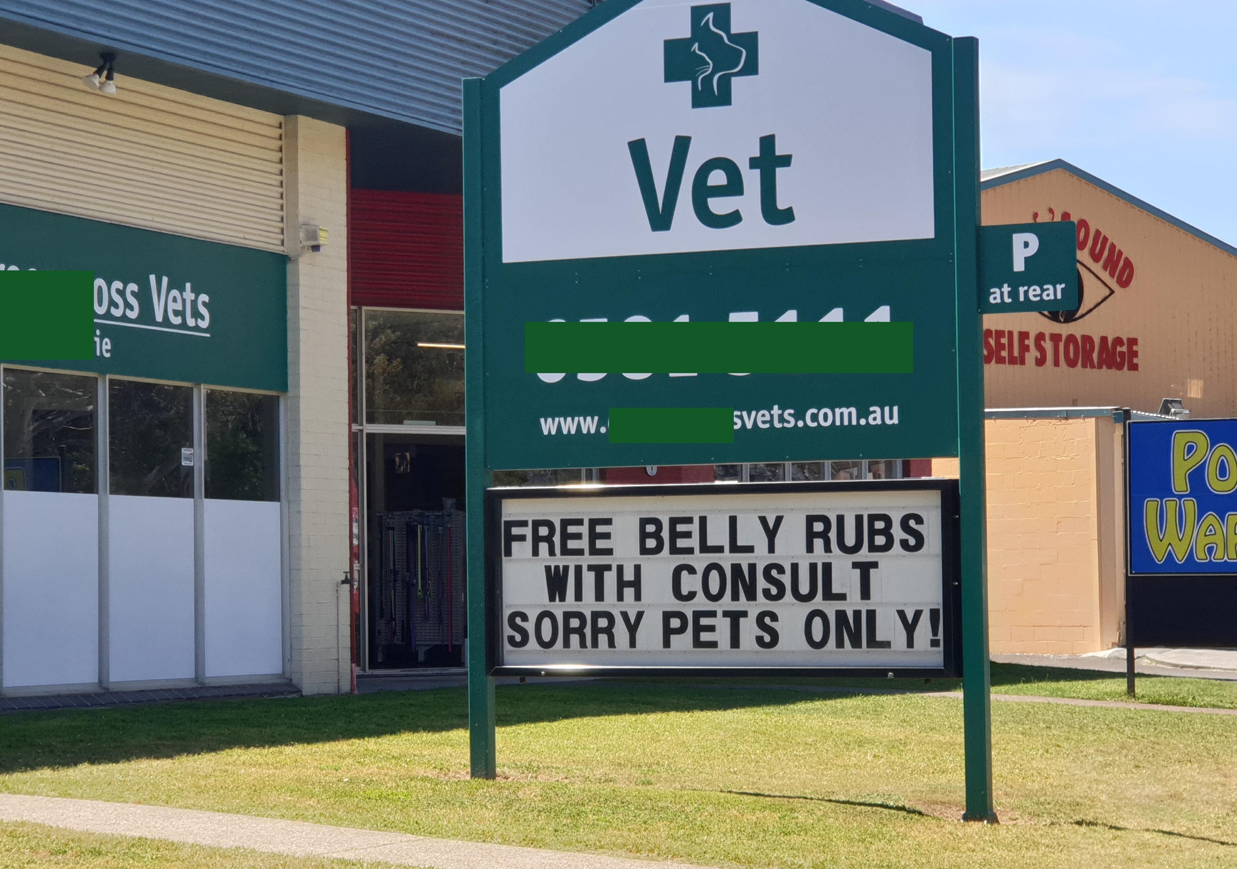Vet's Sign - Free Belly Rubs