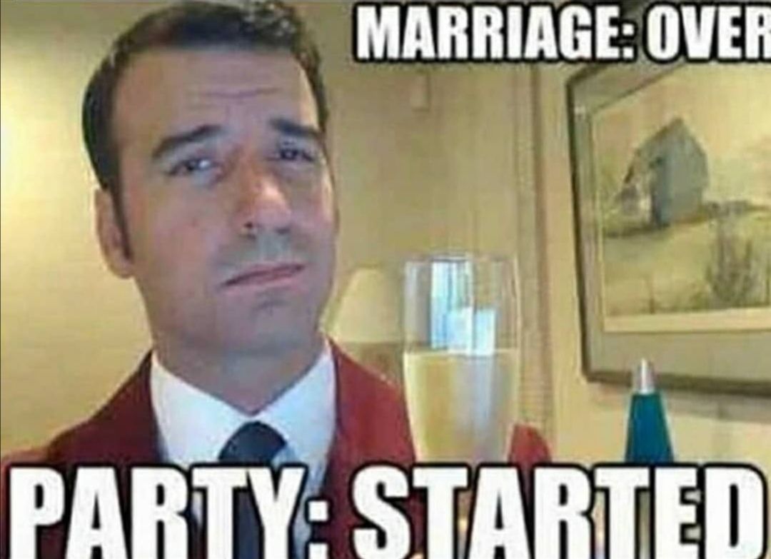 EPIC STYLE returning to the BACHELOR LIFESTYLE at 43