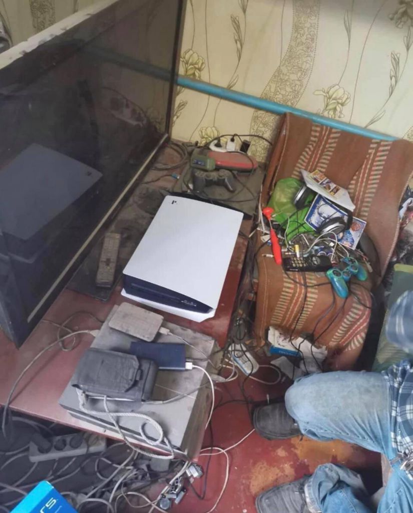 Boys live like this and don’t see any problem