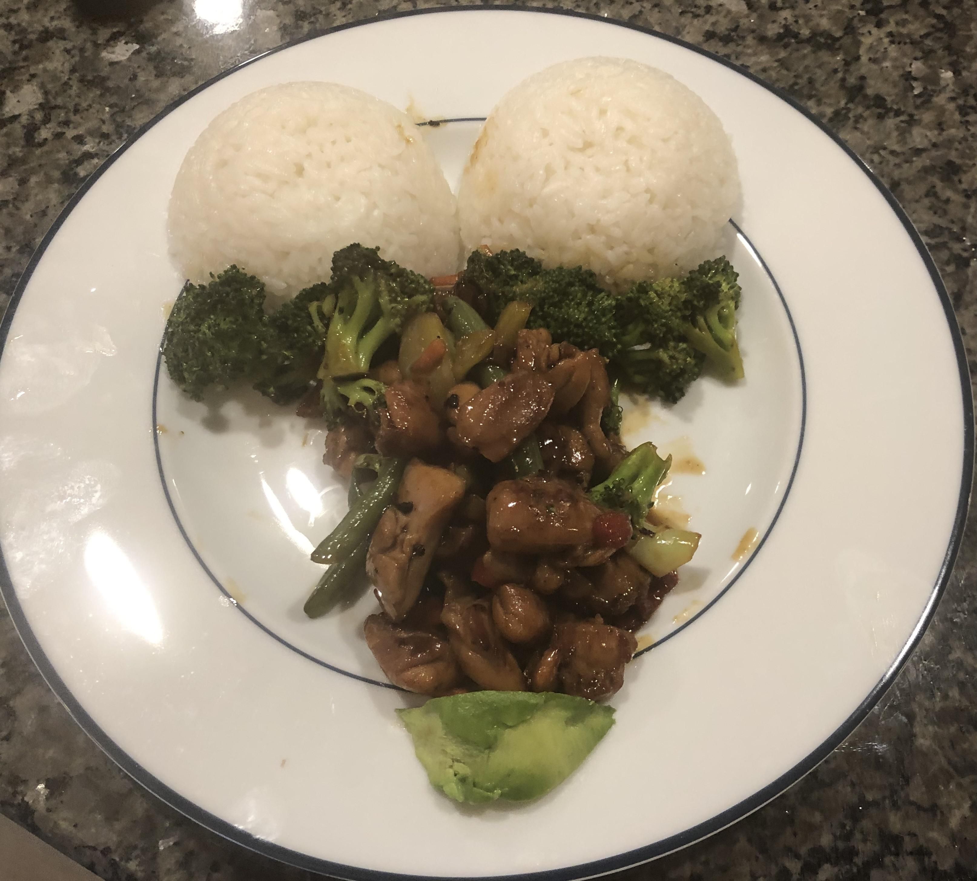 My husband presented me with beef and broccoli for dinner. His plating skills are ridickulous!