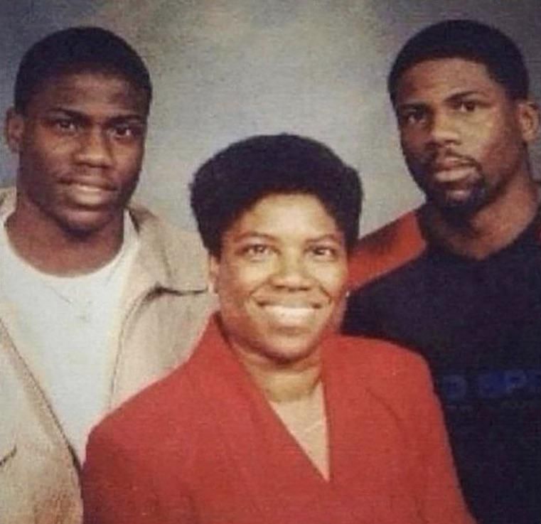 I’m convinced Kevin hart is one of many clones