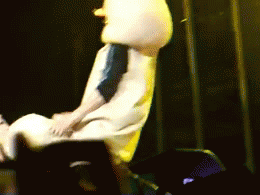 Kesha gets teabagged