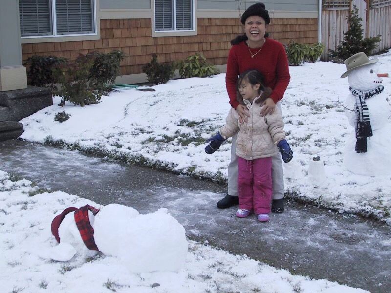 I asked my girlfriend if she ever made a snowman and she showed me this photo of her childhood