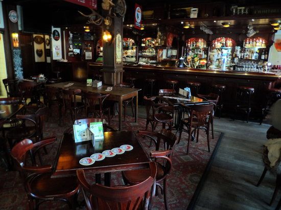 Friday Feels Bar is open Comrades! Come'on in!