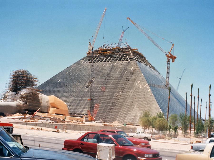 Giza Pyramid Construction,