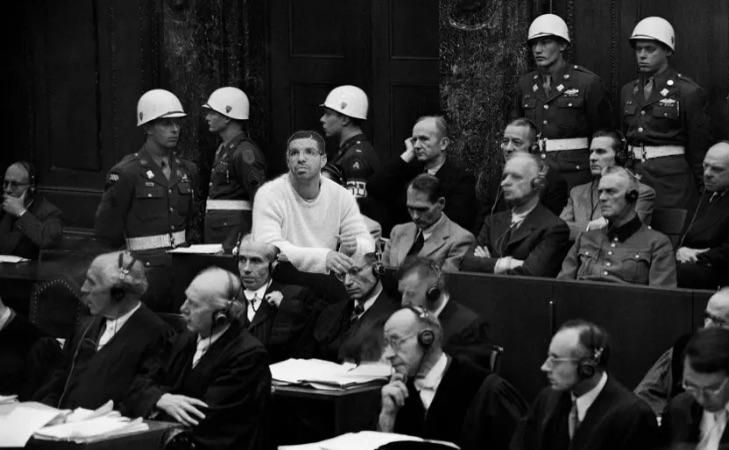 Drake standing trial in Nuremberg , accused of making ***ing shit music.