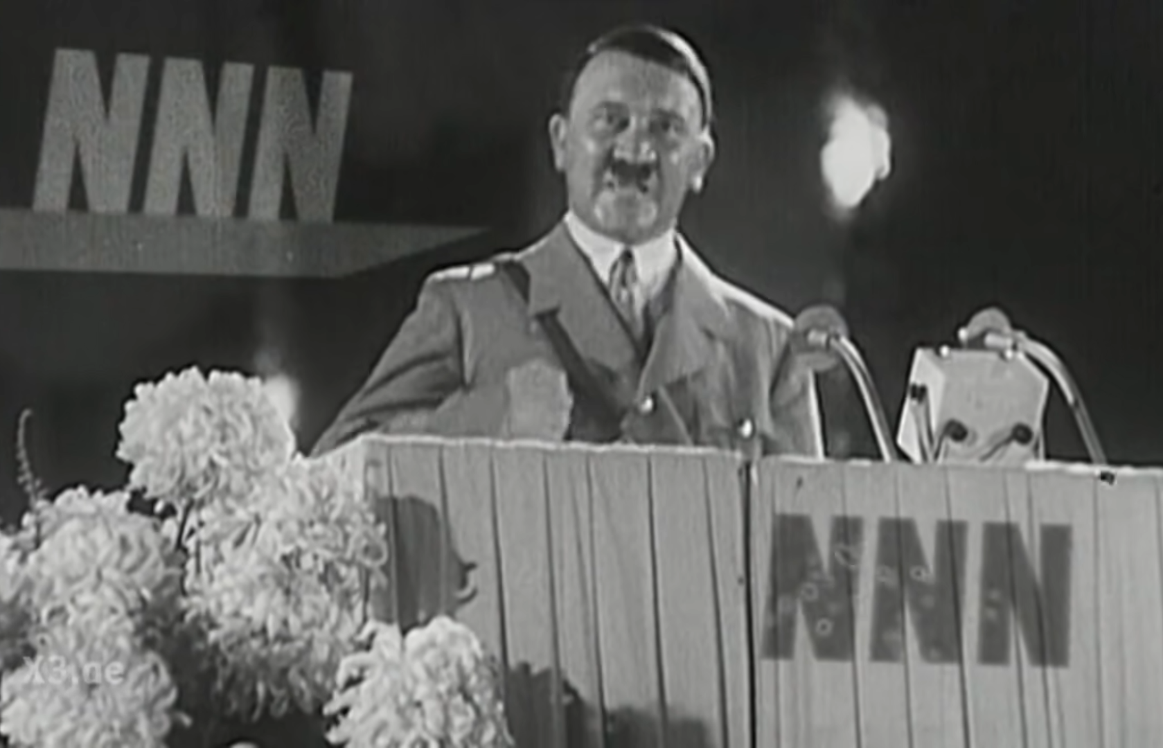 Hitler showing his support for No Nut November, 1933