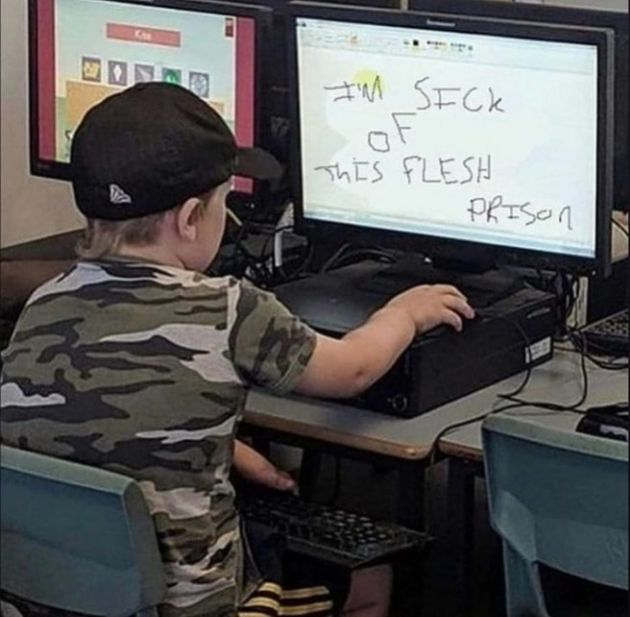 Who tf puts his mouse on the computer case ?