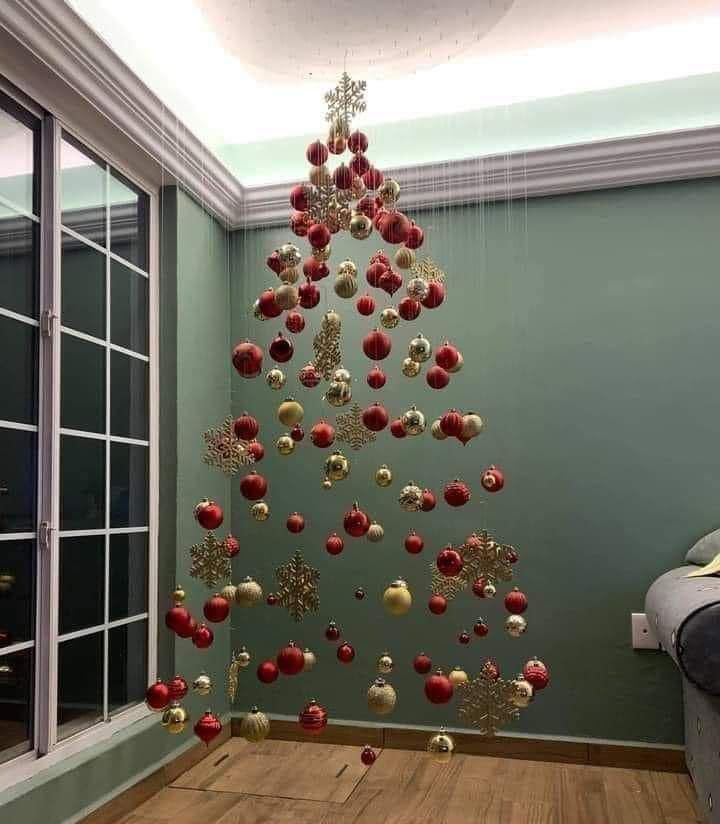 Christmas tree for anti-vaxxers, no needles.