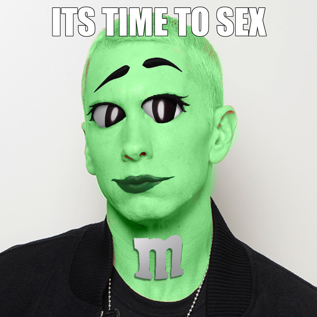 the green Eminem is peak sexy