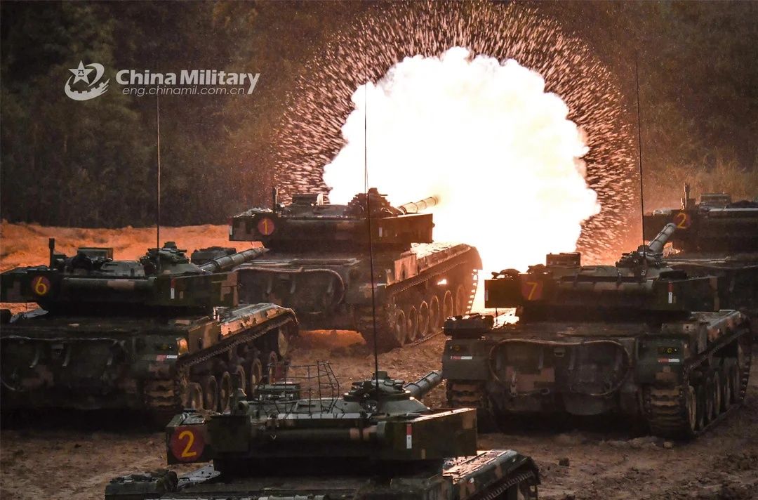 Chinese Tanks using a portal to get to Tiananmen Square