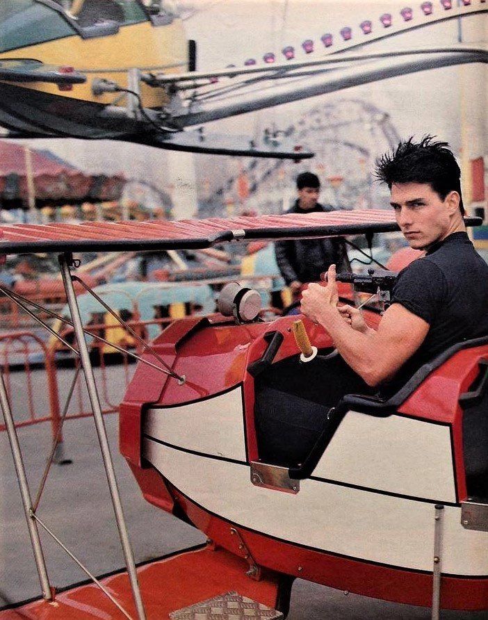 Tom Cruise training for his role in Top Gun 1986