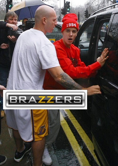 I heard Justin Bieber wants those UK paparazzi photos off the internet, INTERNET, ASSEMBLE!