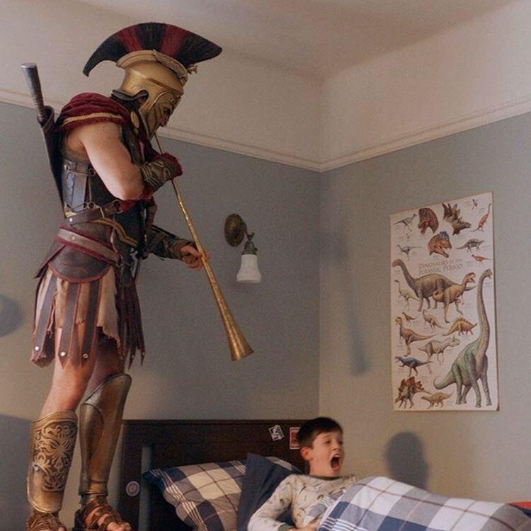 A Roman soldier wakes the camp to signal a Gaulic raid