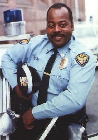 On this day, December 25, 1998, Sergeant Al Powell heroically saved the lives of many people in Nakatomi Plaza and Xmas