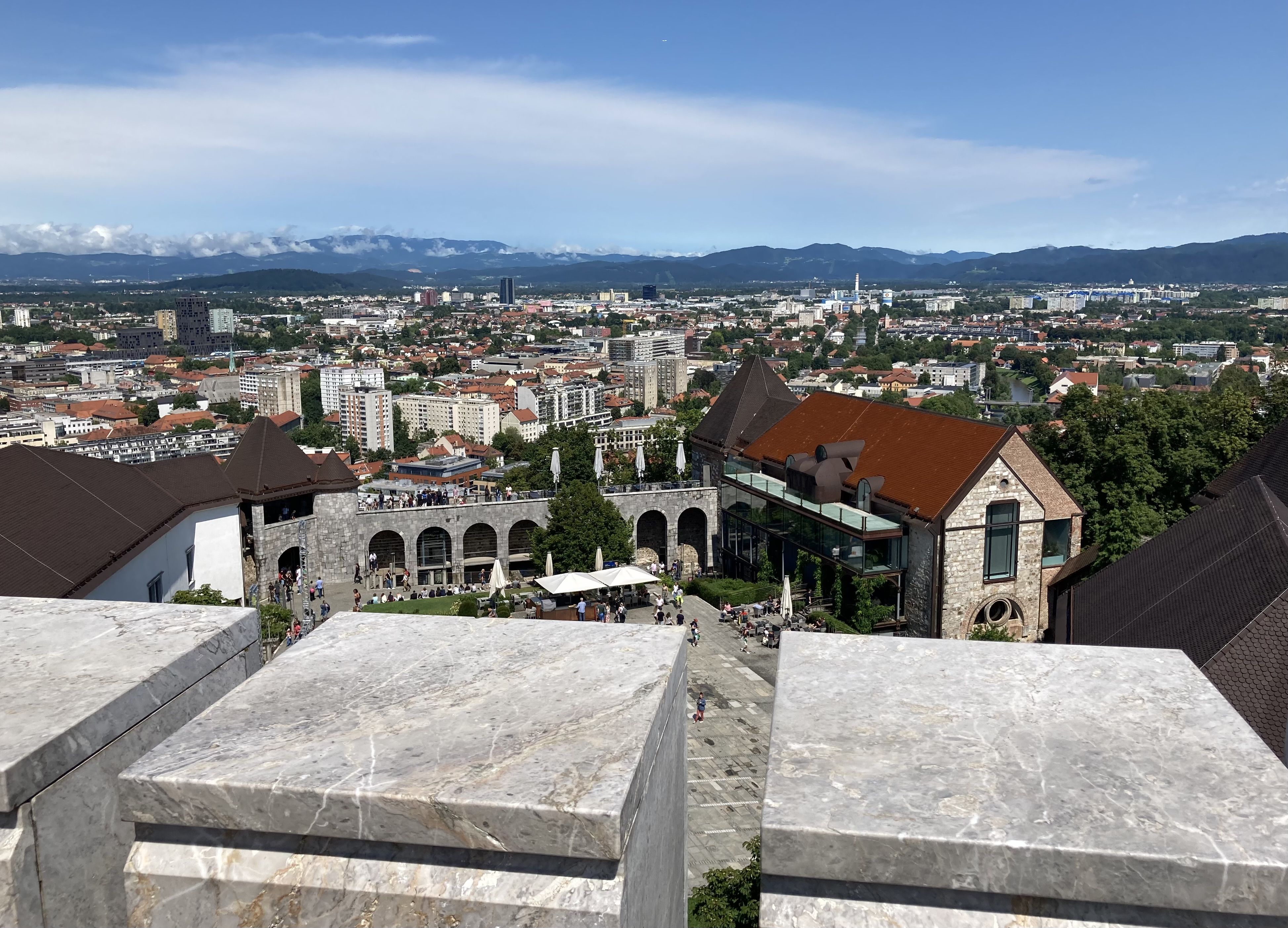 Slov_ i know you are in Ljubljana, I have captured the castle. There is no escape
