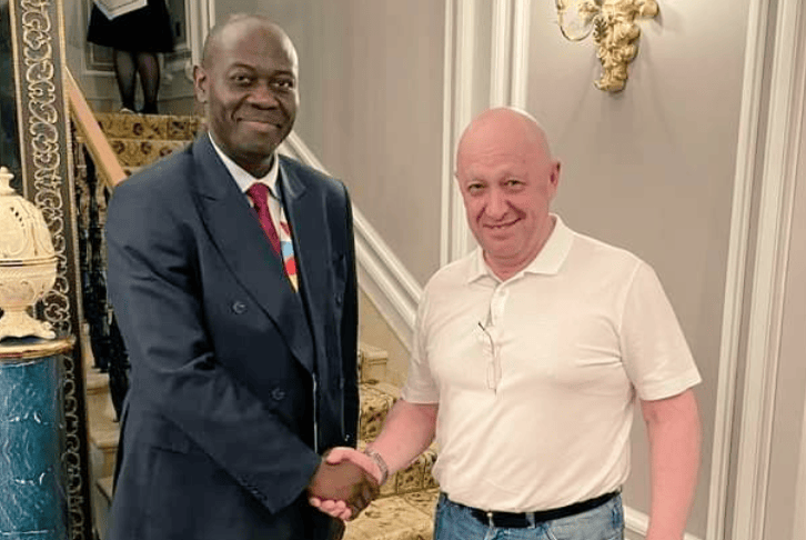 Me and my black friend (how can i be racist?)