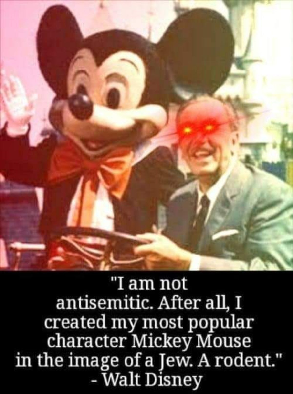 I always read it as Đisnep as a kid