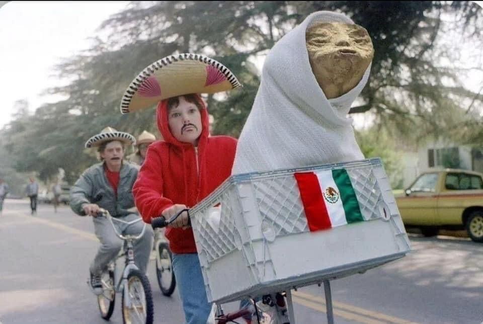 Ay Dios Mio! Extraterrestre!