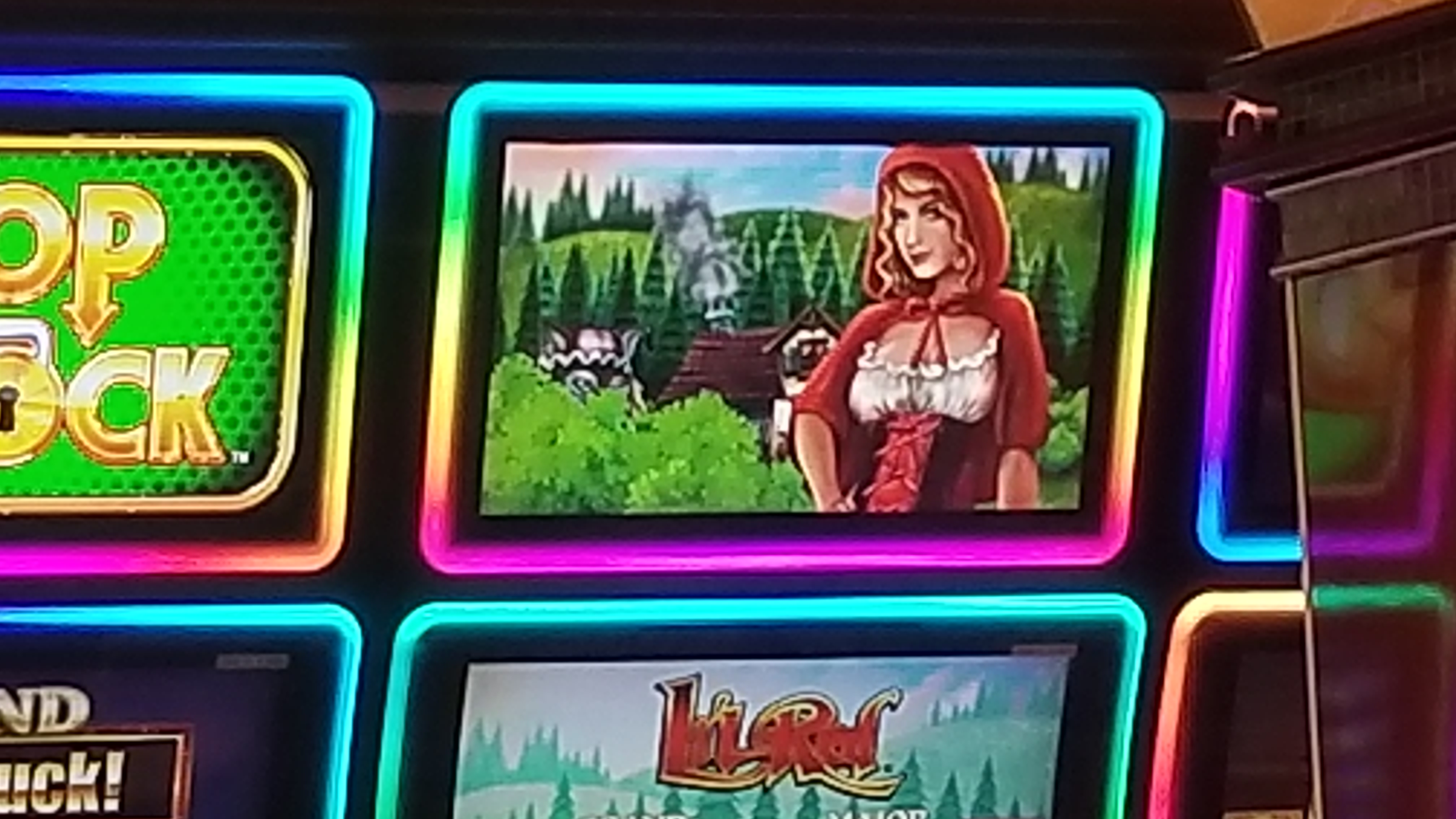 I Found This Potential Meme Character on my Cruise (Sorry, accidentally deleted)