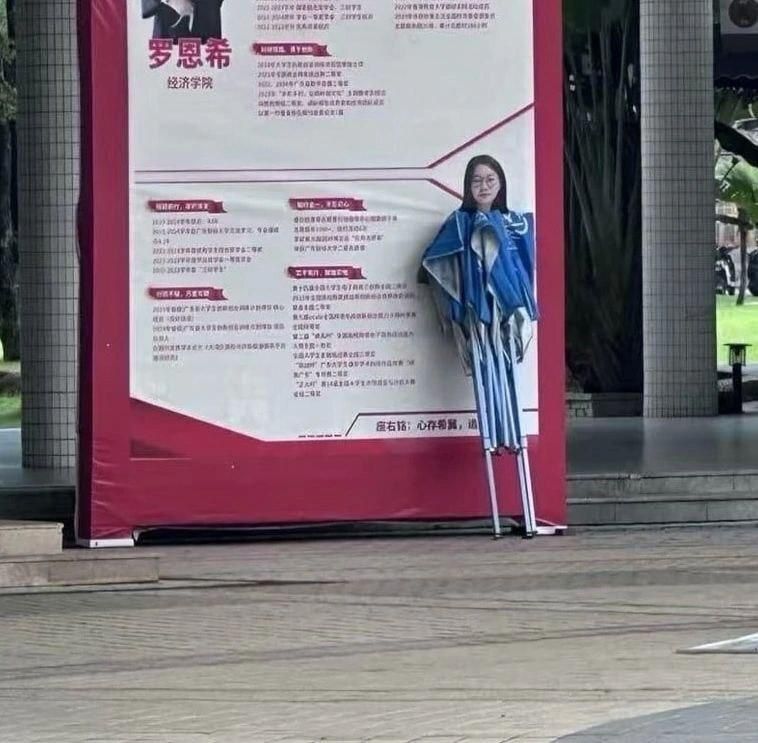 Pray for her, 1 upvote = 1 prayer