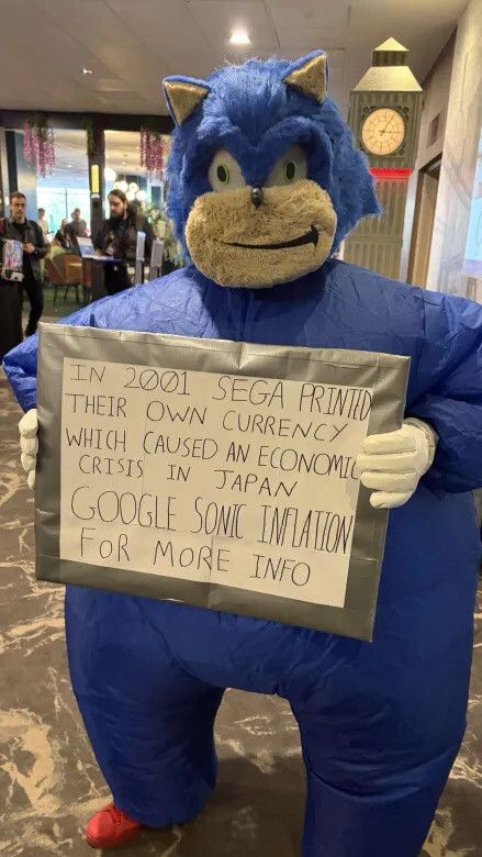 His curse will not be transfered until someone does so