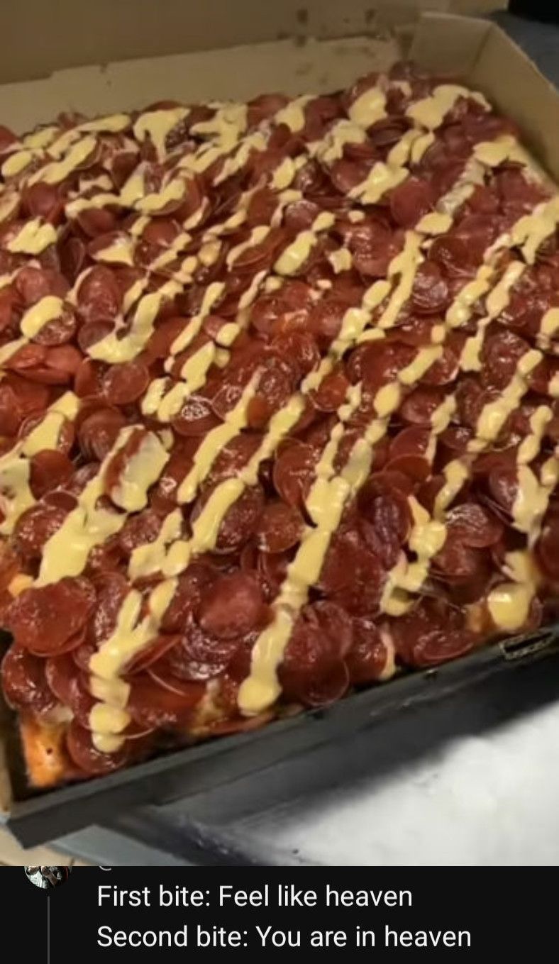 Pepperoni pizza